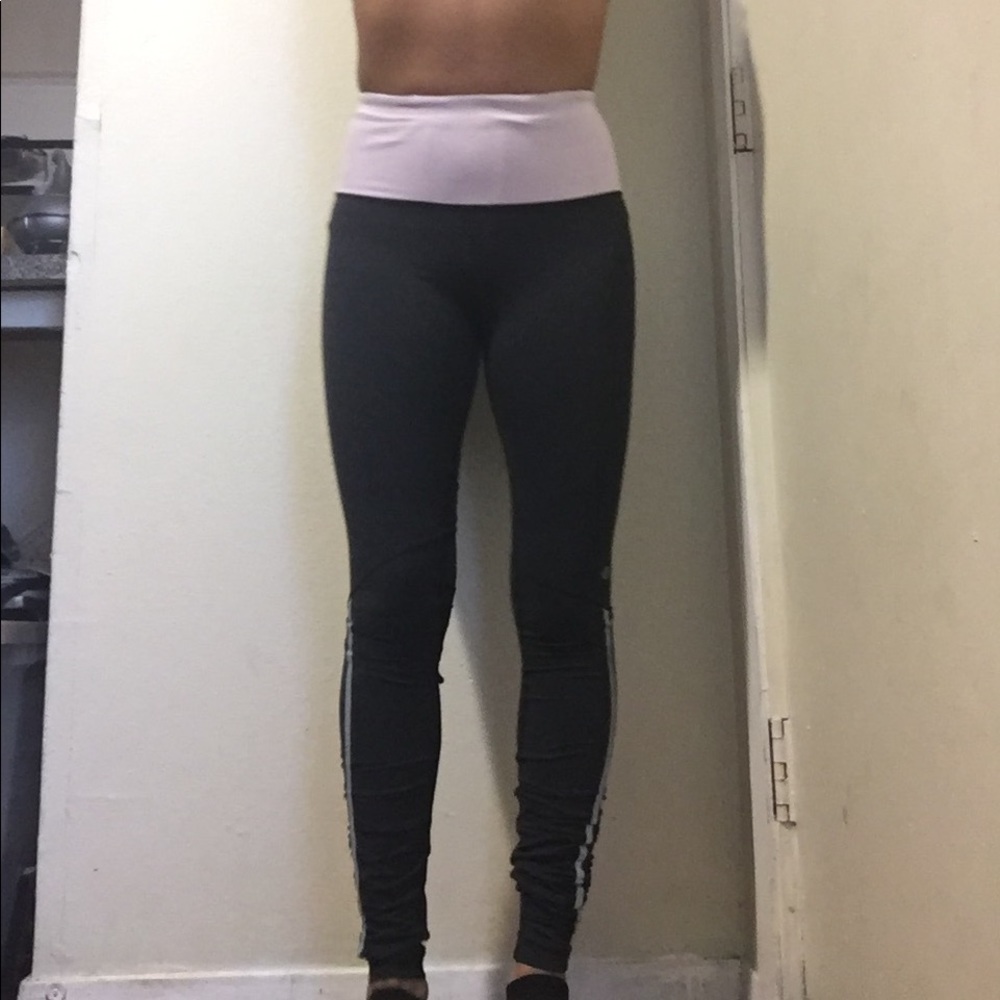 LULULEMON lighpink&black full length leggings(4)